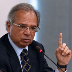 Paulo Guedes e presidente do BC movimentaram empresas fantasmas no exterior