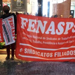 Pela nona semana seguida, trabalhadores(as) fazem manifestações CONTRA A PEC 32 em Brasília