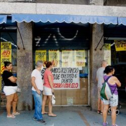Governo Bolsonaro quer reduzir inflação ‘apostando na fome do brasileiro’