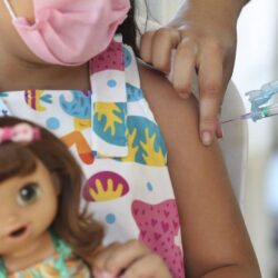 Mais de 80% dos pais apoiam a vacinação infantil contra a covid-19