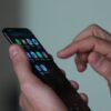 TSE e oito redes sociais oficializam parceria contra fake news nas eleições