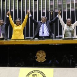 Partidos de esquerda deveriam ter maioria de candidatos mulheres, negros e jovens – Por Emir Sader