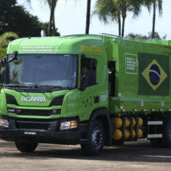 Bolsolão do Lixo: Orçamento secreto para compra de caminhões cresceu mais de 800%