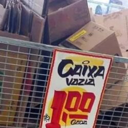No país de Bolsonaro: Supermercado vende até caixa de papelão e gera onda de repúdio