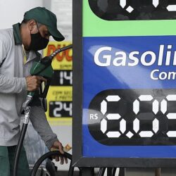 Petrobras anuncia aumento de 5% na gasolina e 14% no diesel; alta chega a 68% no ano