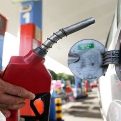 Lucro da Petrobras pode chegar a R$ 60 bi, apesar da redução no preço do combustível