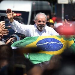 Fome, trabalho e Teto de Gastos: os primeiros desafios econômicos de Lula