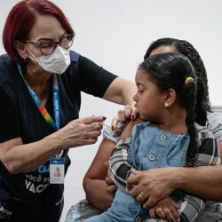 Novo surto de covid? Especialistas alertam para a possibilidade neste fim de ano