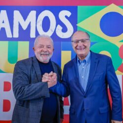 Equipe de Lula propõe PEC para garantir auxílio, serviços e obras