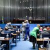 Senado aprova PEC que viabiliza pagamento do piso da enfermagem