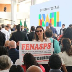 A CONVITE DA CSP/CONLUTAS, FENASPS PARTICIPA DA REUNIÃO DAS CENTRAIS COM O PRESIDENTE LULA DA SILVA