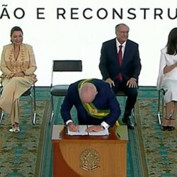 Lula garante Bolsa Família de R$ 600 e busca controle de armas com primeiros atos