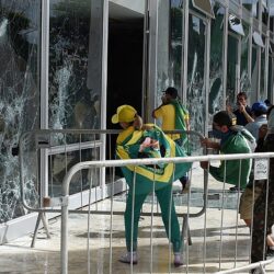 Acampamento bolsonarista em Fortaleza é desmontado após atos terroristas em Brasília