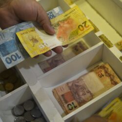 Governo retoma consignado do Bolsa Família com novas regras
