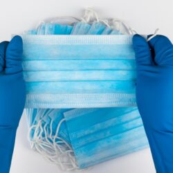 Anvisa flexibiliza uso de máscaras em hospitais