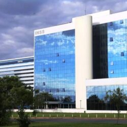 INSS PUBLICA PORTARIA QUE APROFUNDA O DESMONTE DO SERVIÇO SOCIAL E DESCUMPRE O ACORDO DE GREVE DE 2022