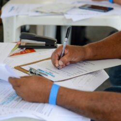 Número de trabalhadores com mais de 50 anos dobra no país