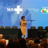 Ministra recebe manifestações de apoio ao abrir Conferência de Saúde&nbsp;