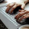 Semana de 4 dias: redução na jornada de trabalho já está sendo testada no Brasil