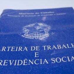 Casos de desigualdade salarial podem ser denunciados por e-mail ou telefone