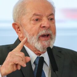 Desoneração da folha deve beneficiar trabalhadores, defende Lula