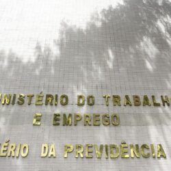 Para reduzir fila, INSS passa a conceder auxílio doença sem perícia
