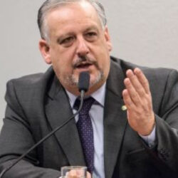 Previdência deve ser luta da classe trabalhadora, dizem Berzoini e dirigentes da CUT