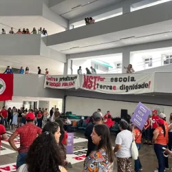 MST ocupa Secretaria de Educação do Ceará por melhorias na educação do campo