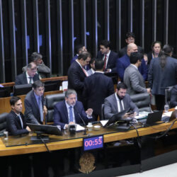 Retrocesso: Câmara dos Deputados vota PL que equipara aborto a homicídio