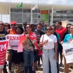 CNG-FENASPS faz ato em frente ao Palácio do Planalto por negociação da greve