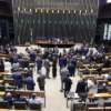 PLP 210/24: Câmara aprova texto-base do pacote fiscal, que prevê gatilhos no arcabouço