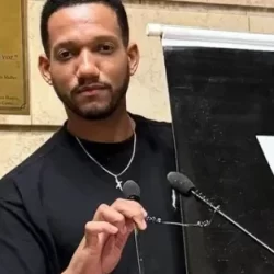 Mobilização no 1º de Maio mira Hugo Motta por avanço da PEC contra escala 6×1, diz Rick Azevedo