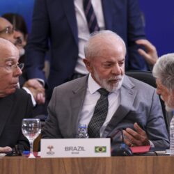 Mais de 60% dos brasileiros acreditam que Lula representa o Brasil no exterior melhor que Bolsonaro