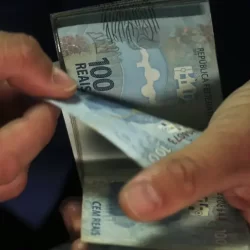 Ipea: mais ricos deveriam pagar 14% para igualar à classe média