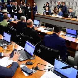 CPMI do INSS começa com votação para convocar ex-ministros a depor
