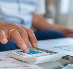 Nova emenda constitucional redefine regras de pagamento de precatórios