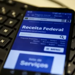 Quanto você vai economizar com a isenção do IR? Sociedade civil lança ferramenta que calcula o que vai mudar