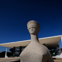 Supremo proíbe reajuste de mensalidades de planos de saúde acima dos 60 anos