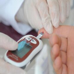 Número de adultos com diabetes no Brasil cresce 135% em 18 anos