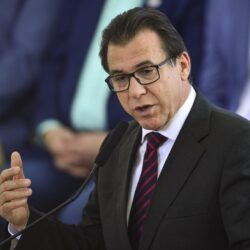 Governo avalia acionar urgência constitucional para acelerar fim da escala 6×1