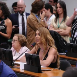 CCJ da Câmara deve votar PECs da escala 6×1 nesta quarta-feira (22); entenda as propostas