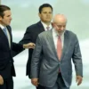 Motta pede ao governo retirada de urgência do PL da escala 6×1 na Câmara e argumenta que PEC já foi votada; proposta está parada no Senado