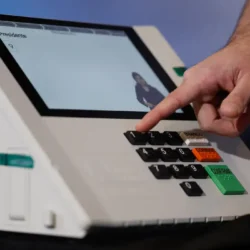 Assinatura digital e lacração impedem alteração em sistemas eleitorais
