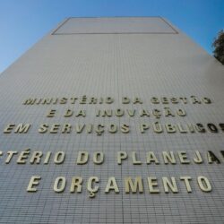 Governo libera R$ 5,2 bilhões para reforçar assistência social e saúde